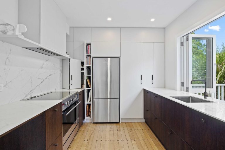 img 4753 min 768x512